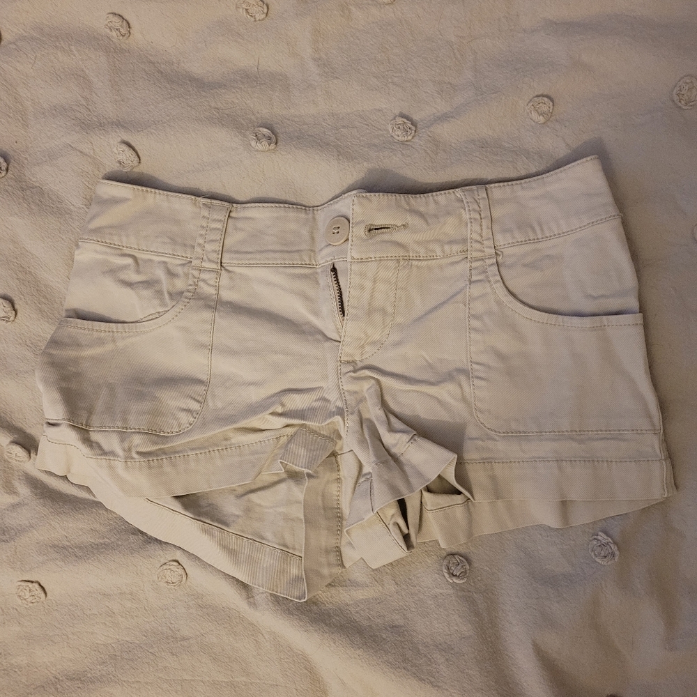 Beige shorts